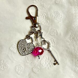 Origami Owl Pave Silver Heart, Key & Bright Pink Charm Purse Accessory